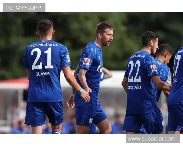 沙尔克04意外失利，法兰克福客场惊险勇夺三分